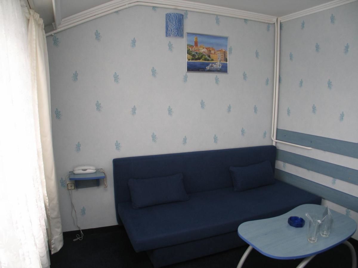 Отель Hotel Jagoda 88 София