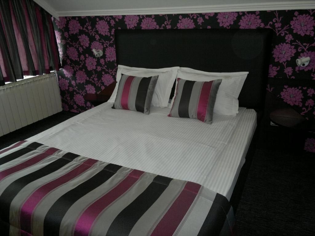Отель Hotel Jagoda 88 София